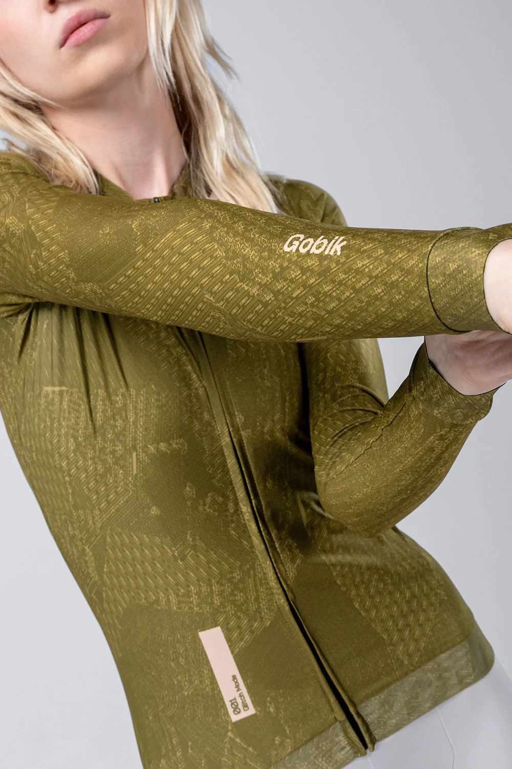 long-sleeve-jersey-vanquish-women-data-preorder-warm26-02.webp