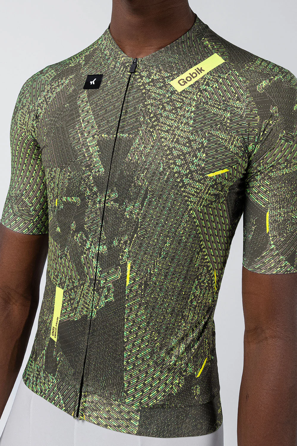 short-sleeve-jersey-cx-pro-4-0-men-bug-preorder-warm26-02_aae77025-360e-4739-a2c0-e73ce0dc325a.webp