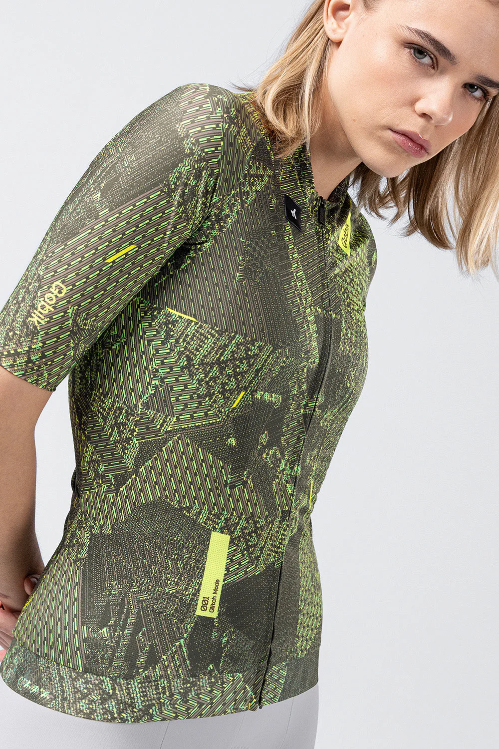 short-sleeve-jersey-cx-pro-4-0-unisex-bug-preorder-warm26-07_d9863372-e74d-4efa-8f75-59186f5d1ca7.webp