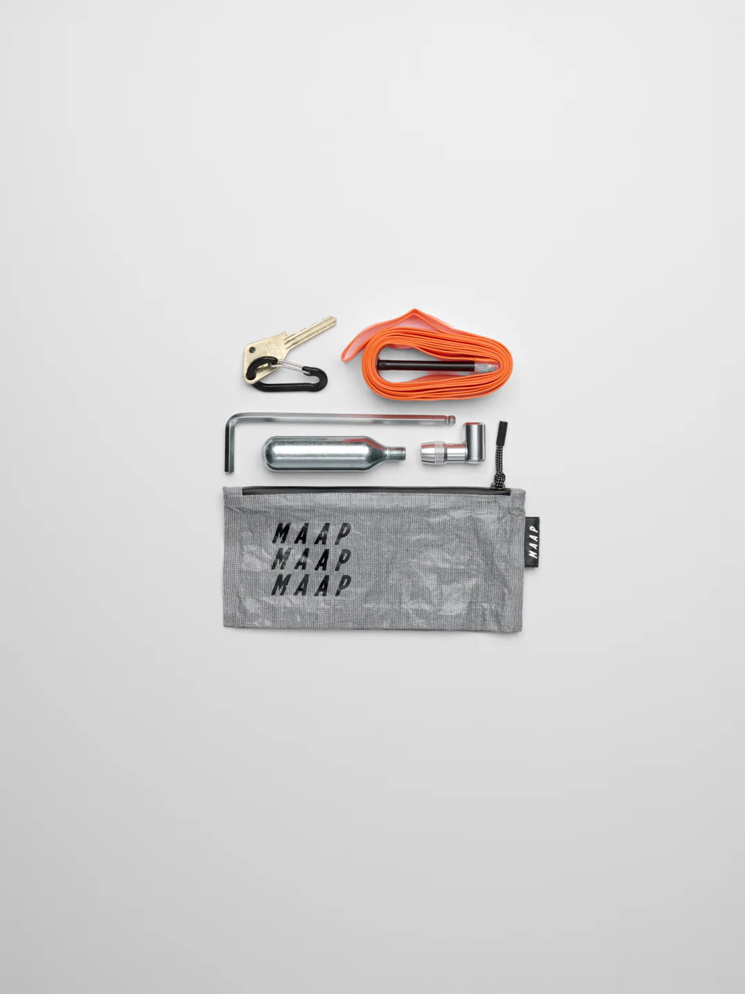 MAUBA260526_GRPH_TECHPouch_PDP_01.webp