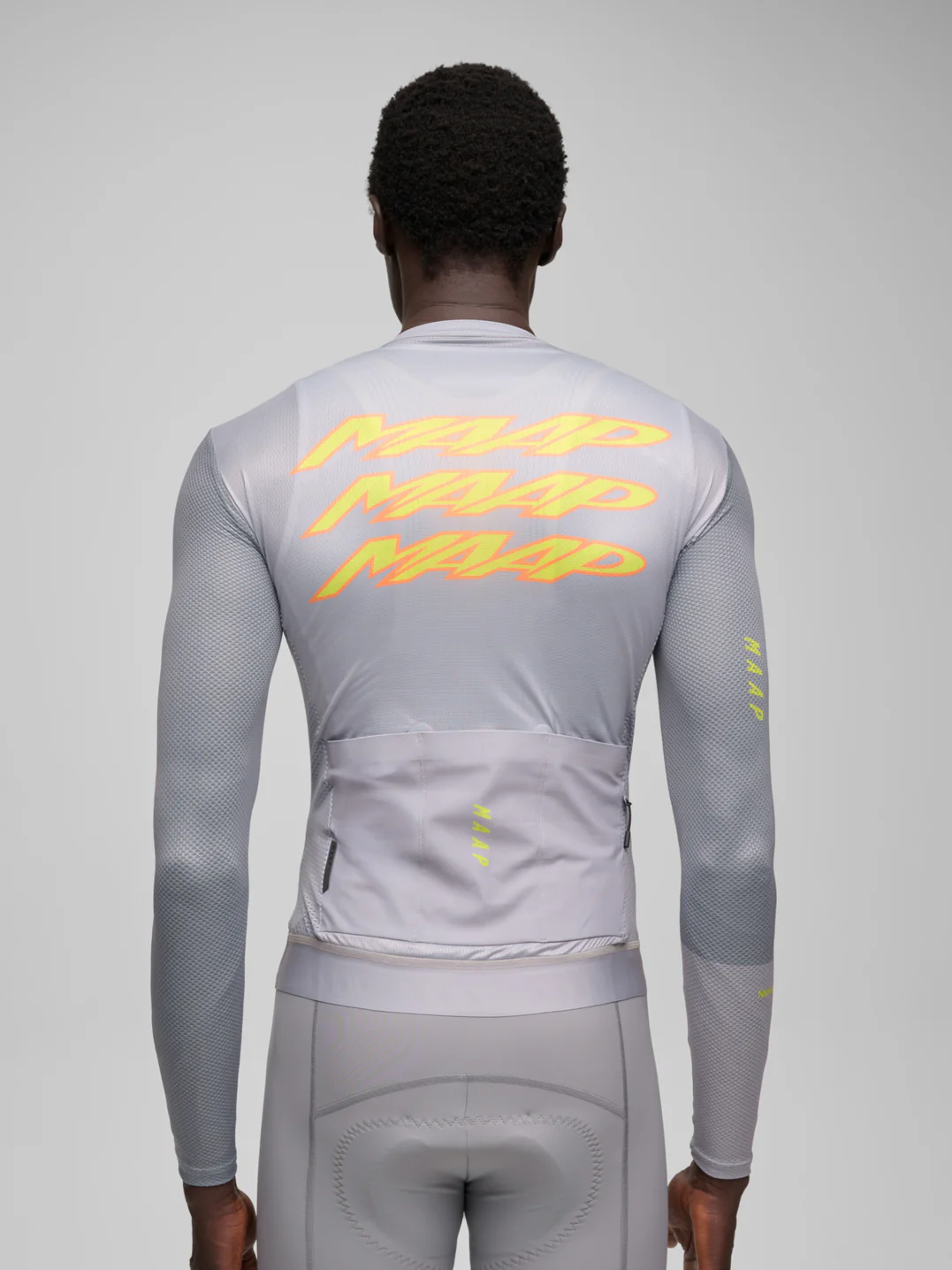 MPMLS260226_PLAT.PulseProAirLSJersey3-0_PDP_05.webp