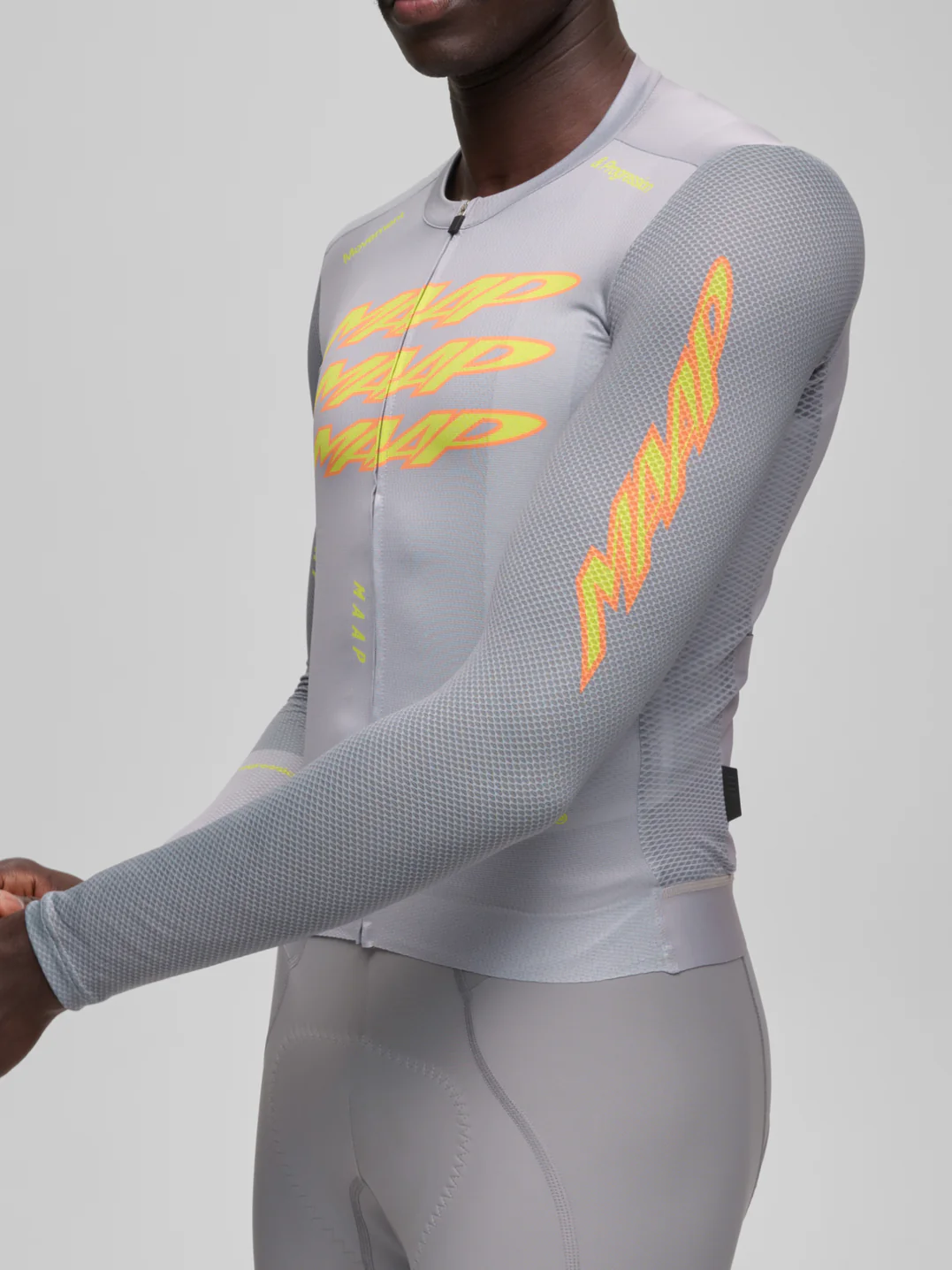 MPMLS260226_PLAT.PulseProAirLSJersey3-0_PDP_03.webp