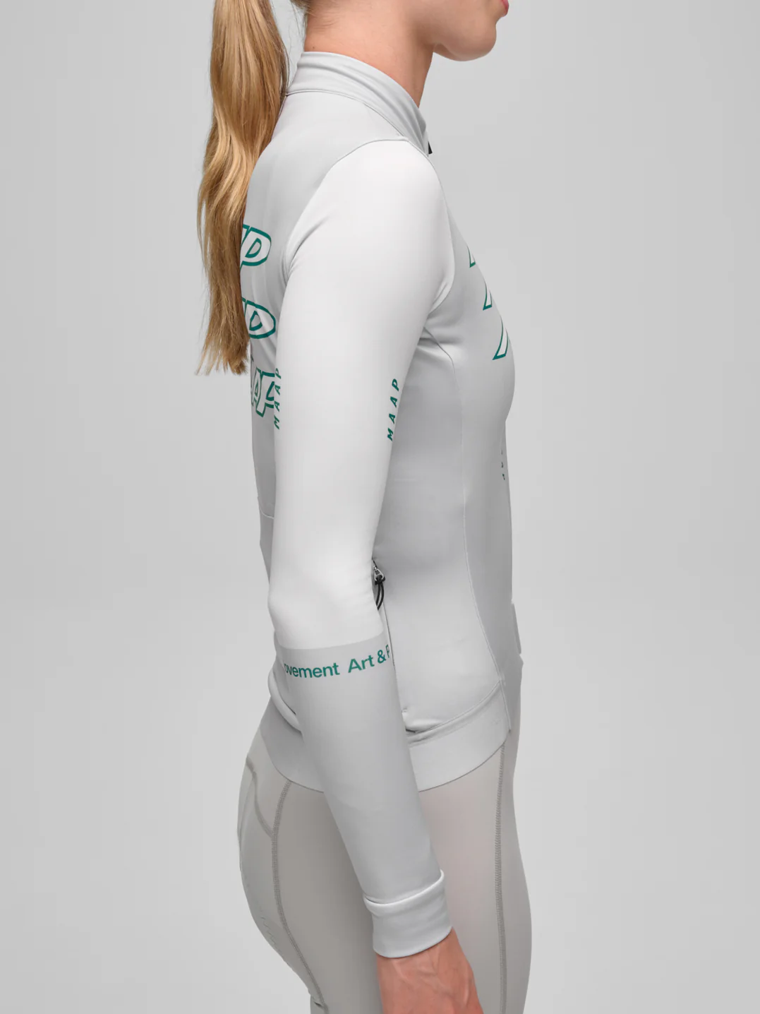MPWJE260326_FLNT.Women_27s_20Pulse_20Thermal_20LS_20Jersey_PDP_03.webp
