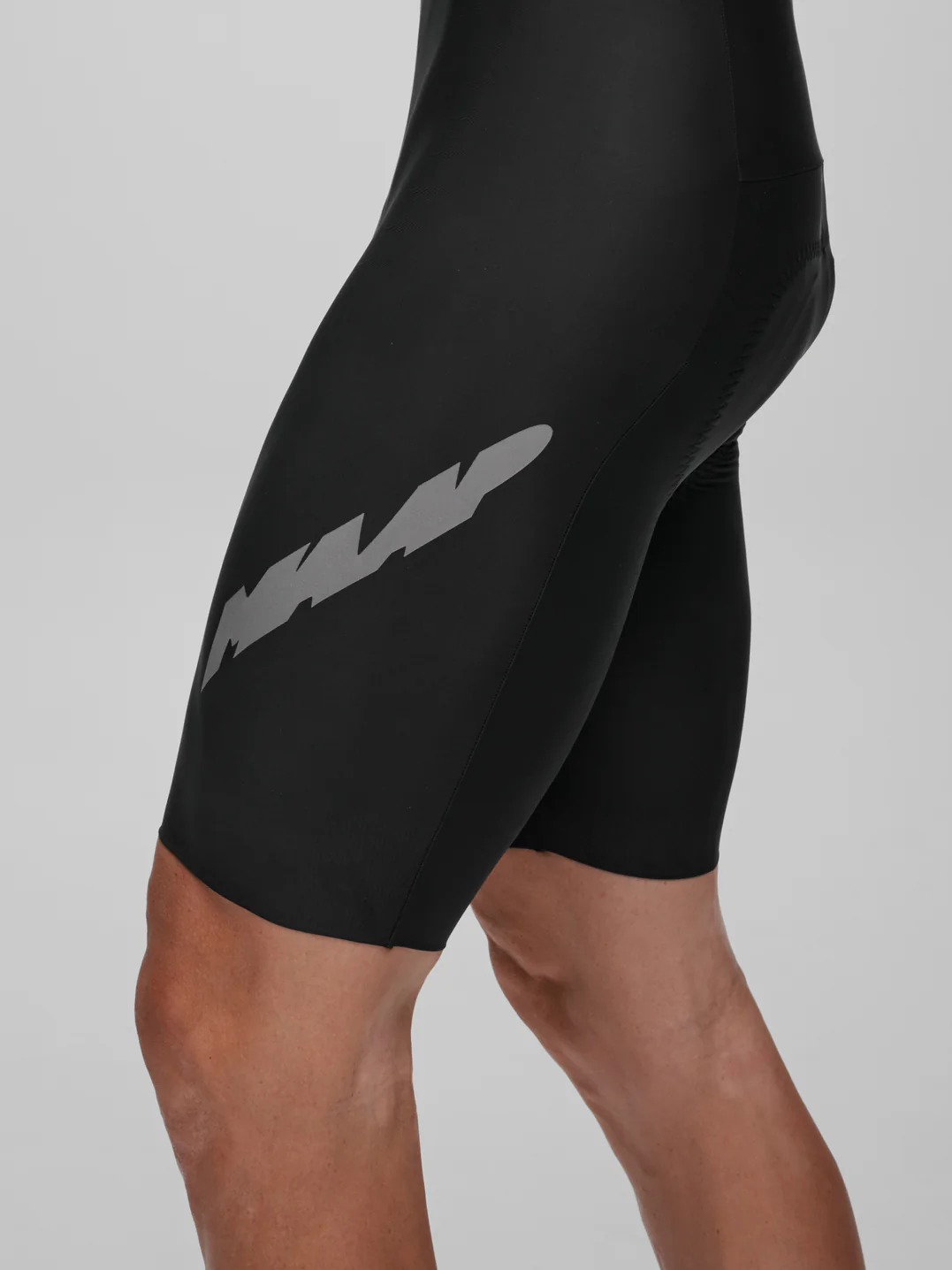 MPMSK260126_ASTB.BetaProAeroSpeedsuit_PDP_05.webp