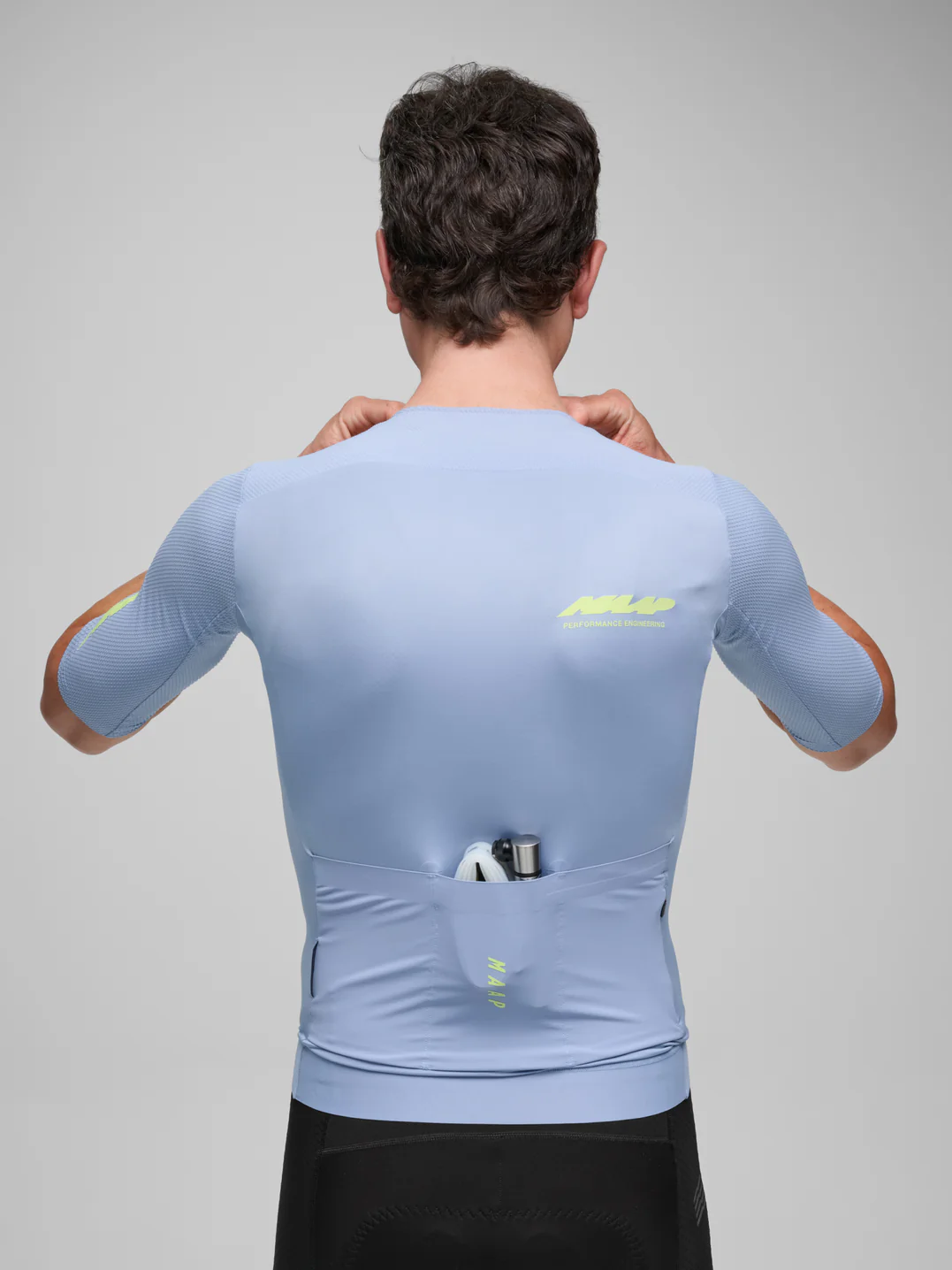 MPMJE250526_ARCT.EclipseProRaceJersey_PDP_04.webp
