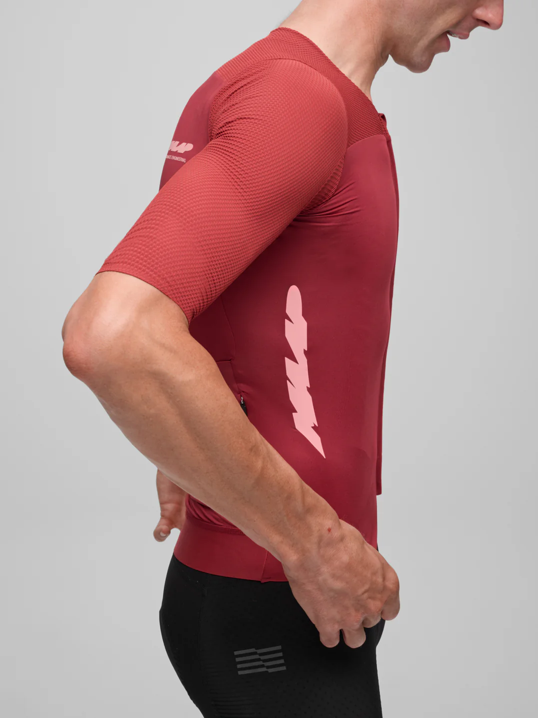 MPMJE250526_CRIM.EclipseProRaceJersey_PDP_05.webp