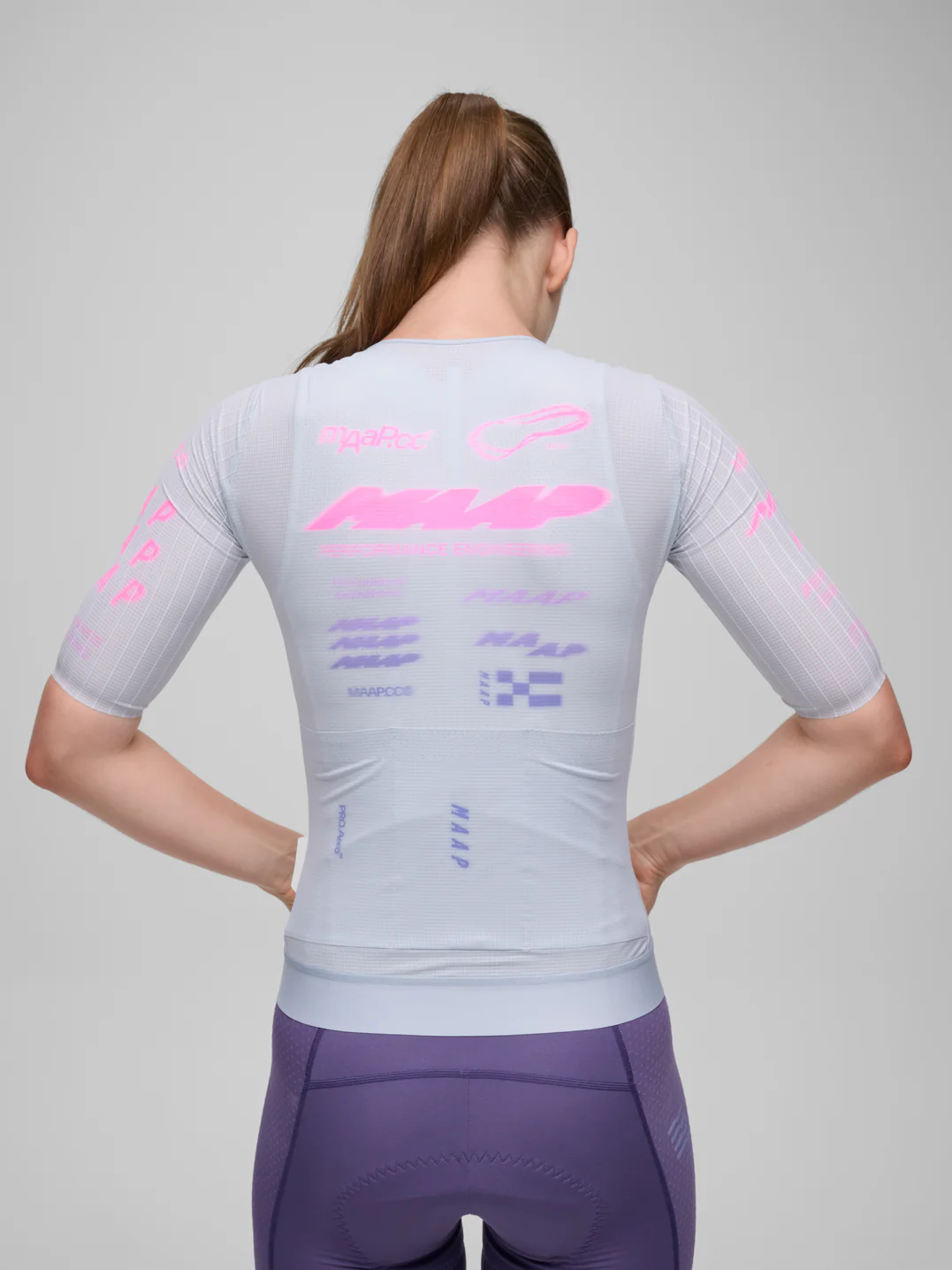 MPWJE260426_XEPR.Women_27sBetaProAeroJersey_PDP_04.webp