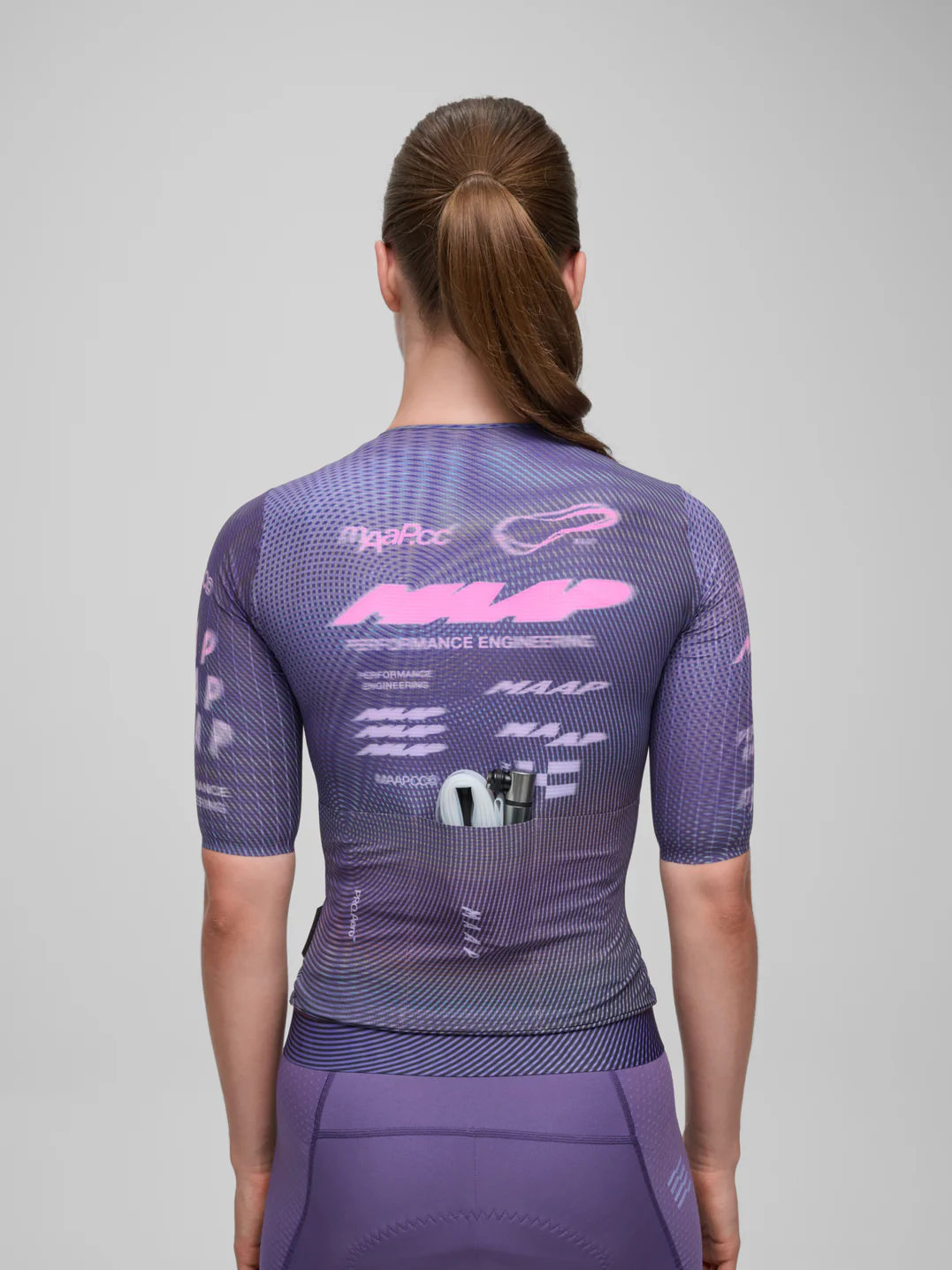 MPWJE260426_PHOT.Women_27sBetaProAeroJersey_PDP_04.webp