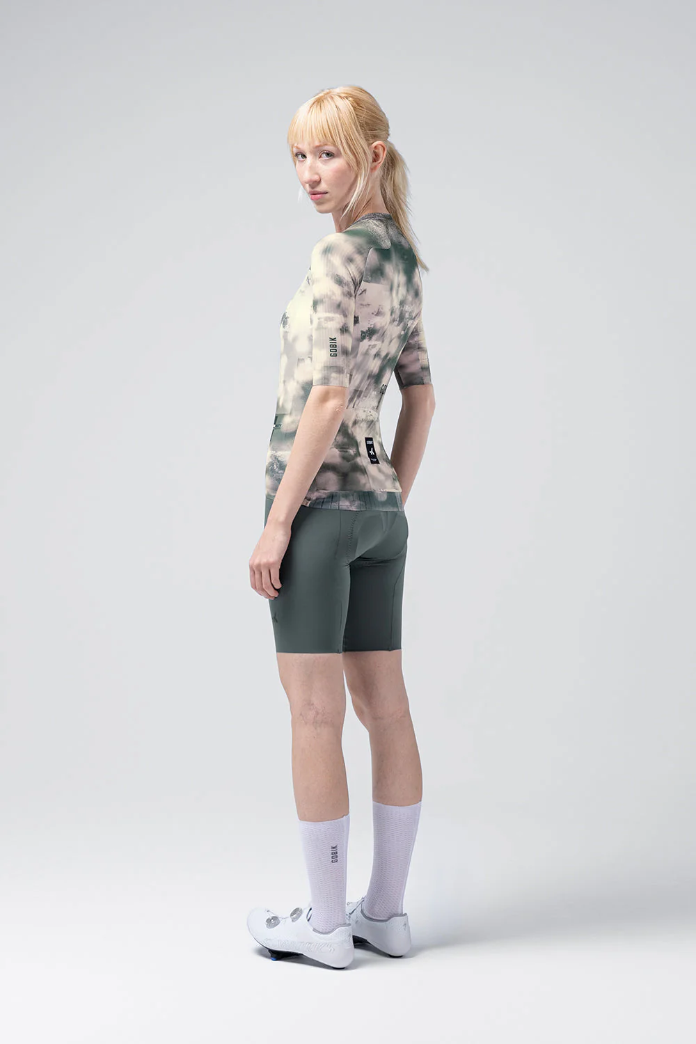 short-sleeve-jersey-reactive-women-bush-02.webp