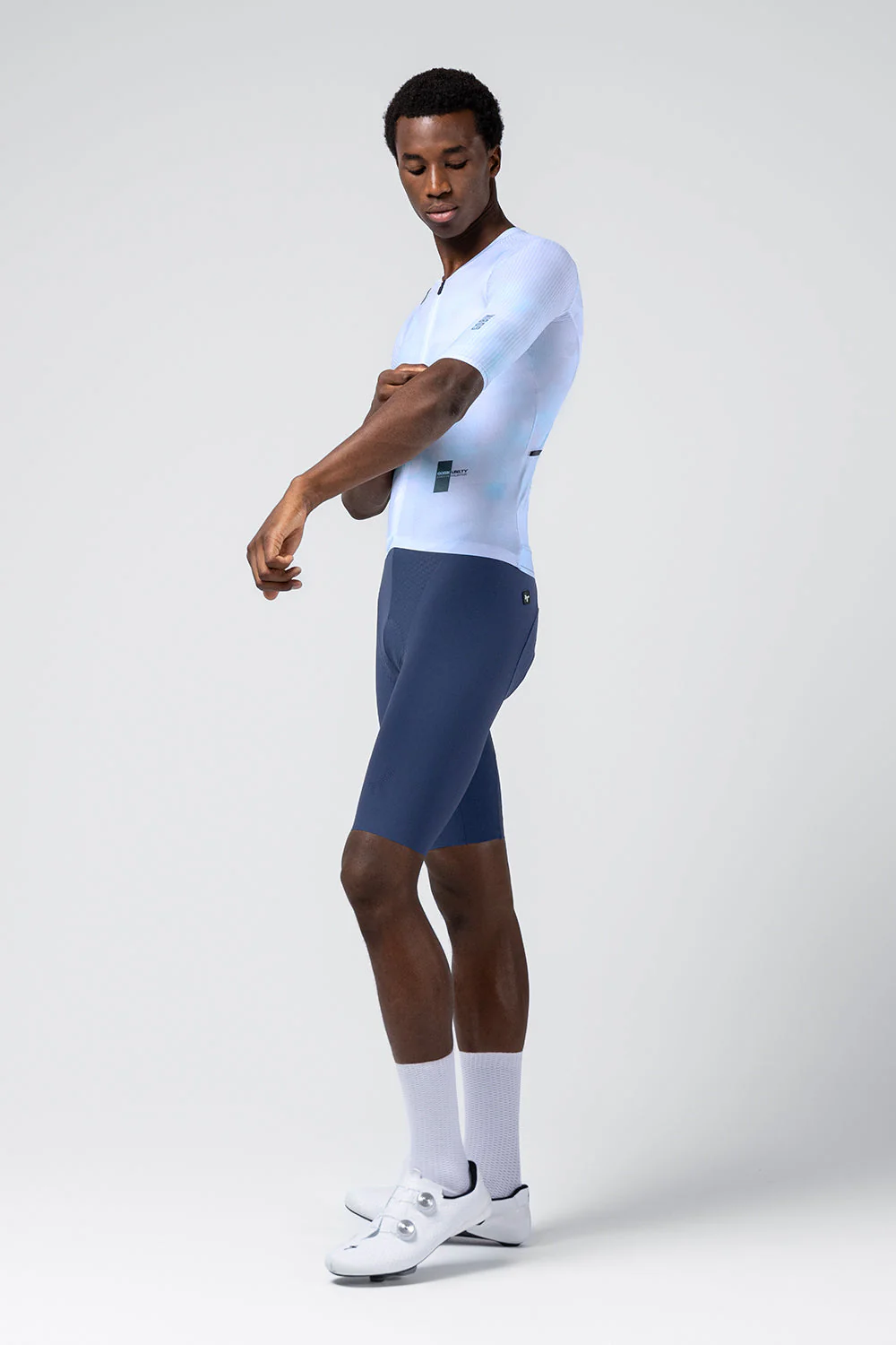 short-sleeve-jersey-reactive-men-gossy-02_d6426cb6-3699-47cf-ab6d-8a168a251d4c.webp