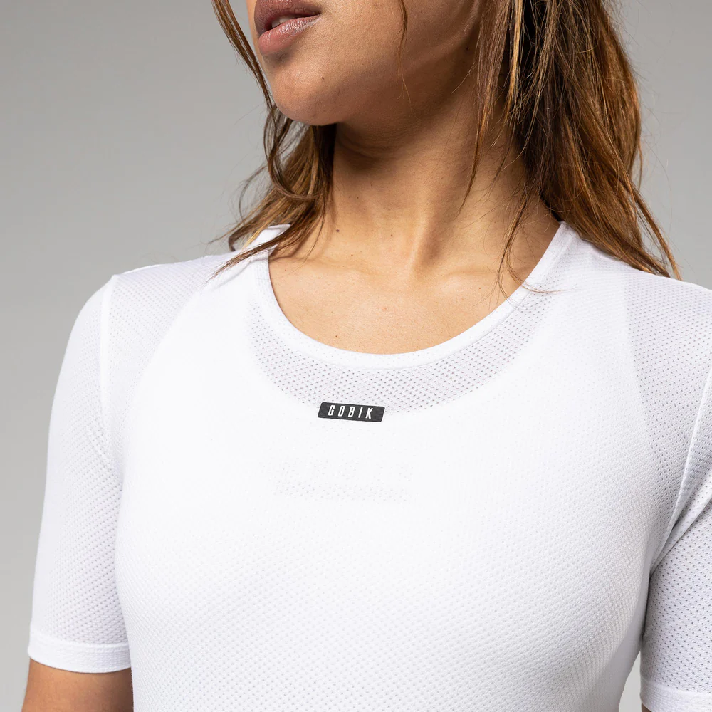 Camiseta-mujer-mc-Cell_Skin-Hakuba-Caps_Unity-Gobik_5.webp
