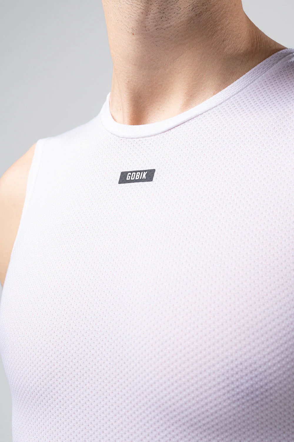 sleeveless-baselayer-cell-skin-men-hakuba-03.webp