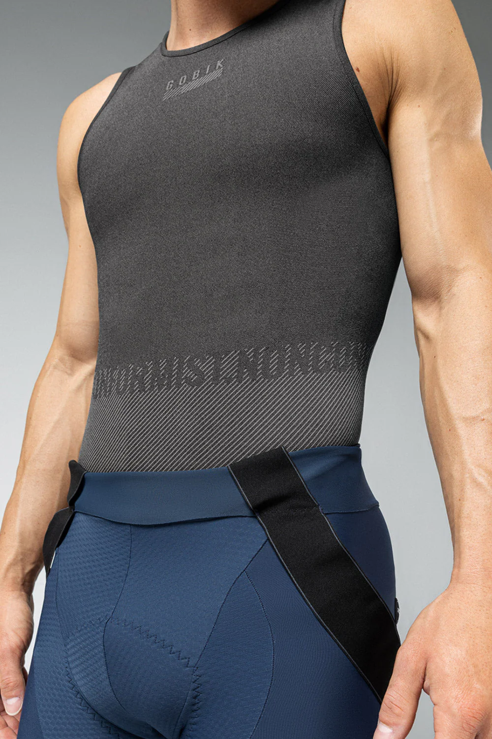 CAMISETA-INTERIOR-SIN-MANGAS-LIMBER-SKIN-HOMBRE-BASALT-5_0bd9bd2f-429e-47a1-b53d-187cb8d5b481.webp