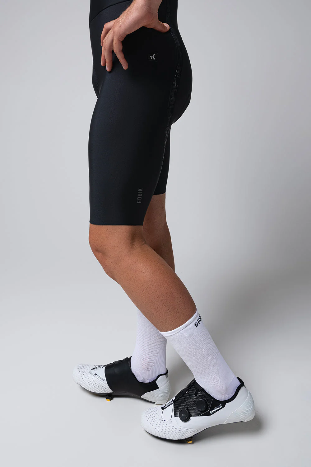 10-02-105-003-bib-short-artic-stride-men-black-k10-04_5bed1a2b-496e-43e2-991a-058e29fe515b.webp