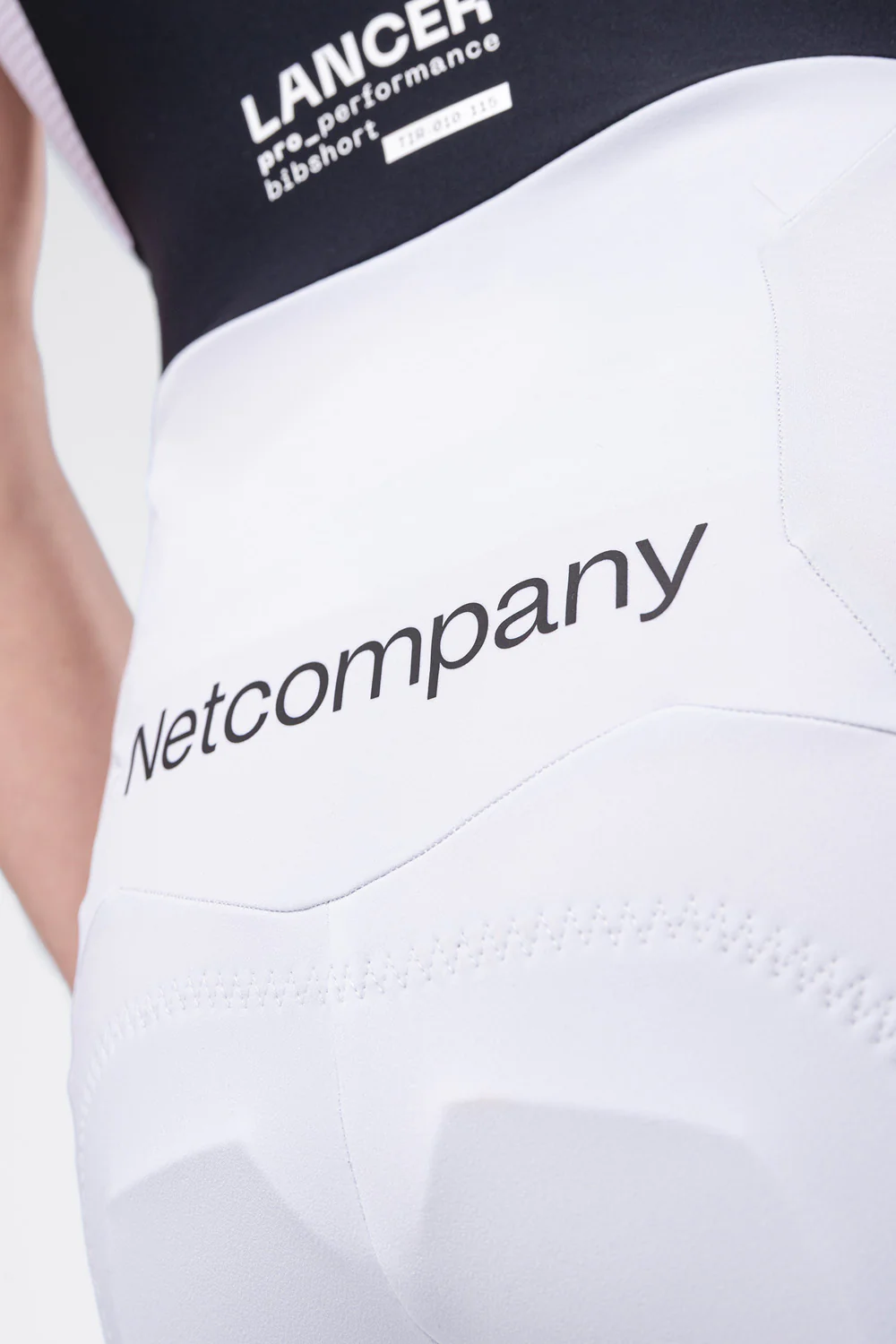 10-02-102-023-bib-short-lancer-men-netcompany-ineos-26-diamond-k10-Web-08.webp