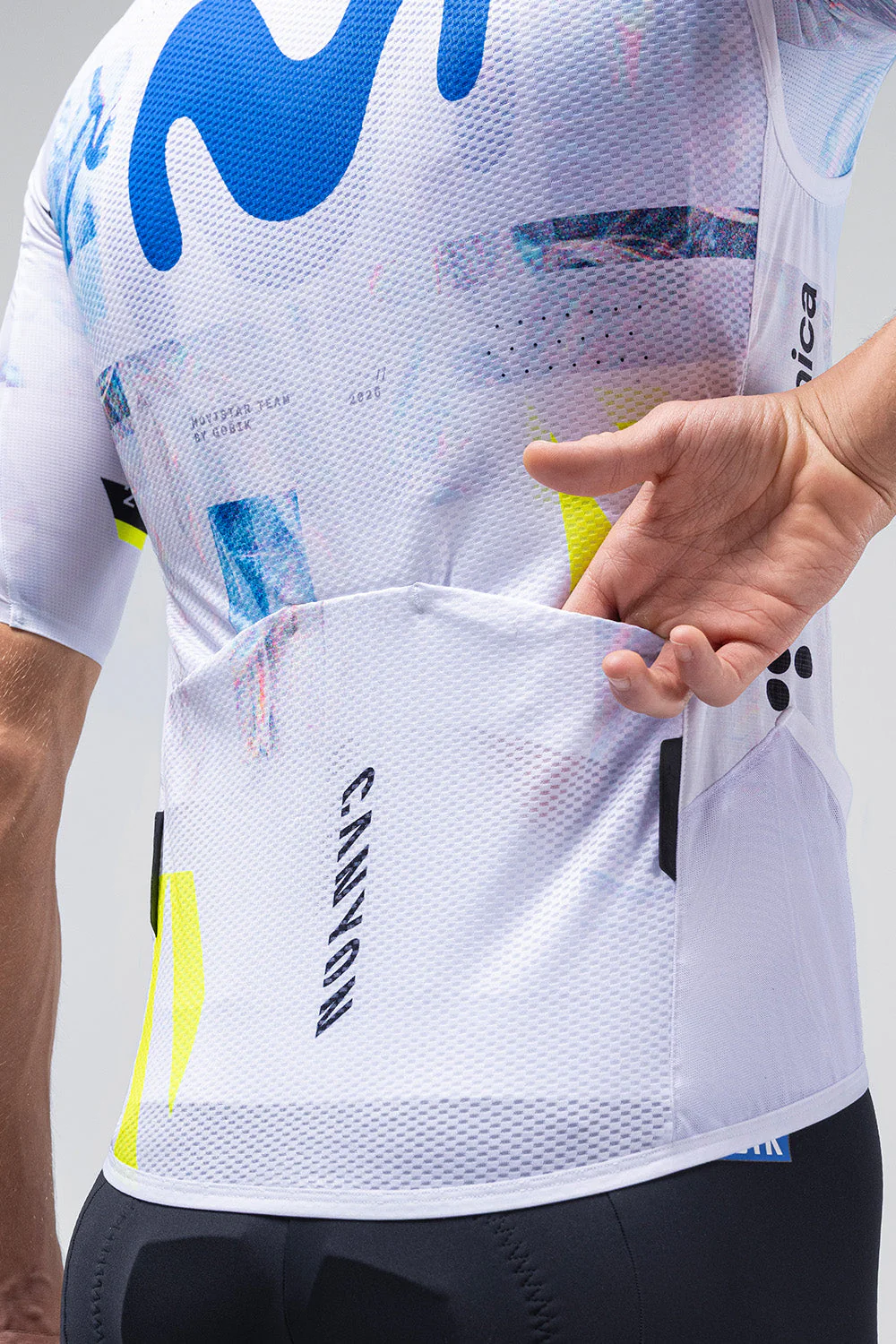 vest-plus-2-0-men-movistar-team-26-10.webp