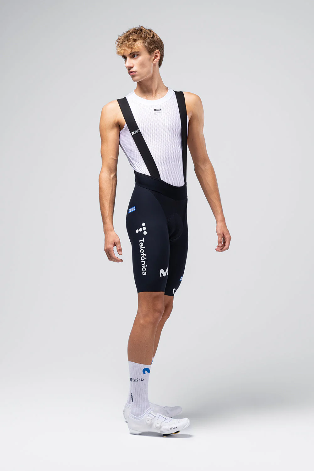 bib-short-ultralite-men-movistar-team-26-k10-01.webp