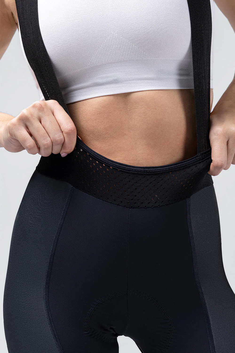 bib-short-limited-6-0-women-movistar-team-26-k9-05.webp