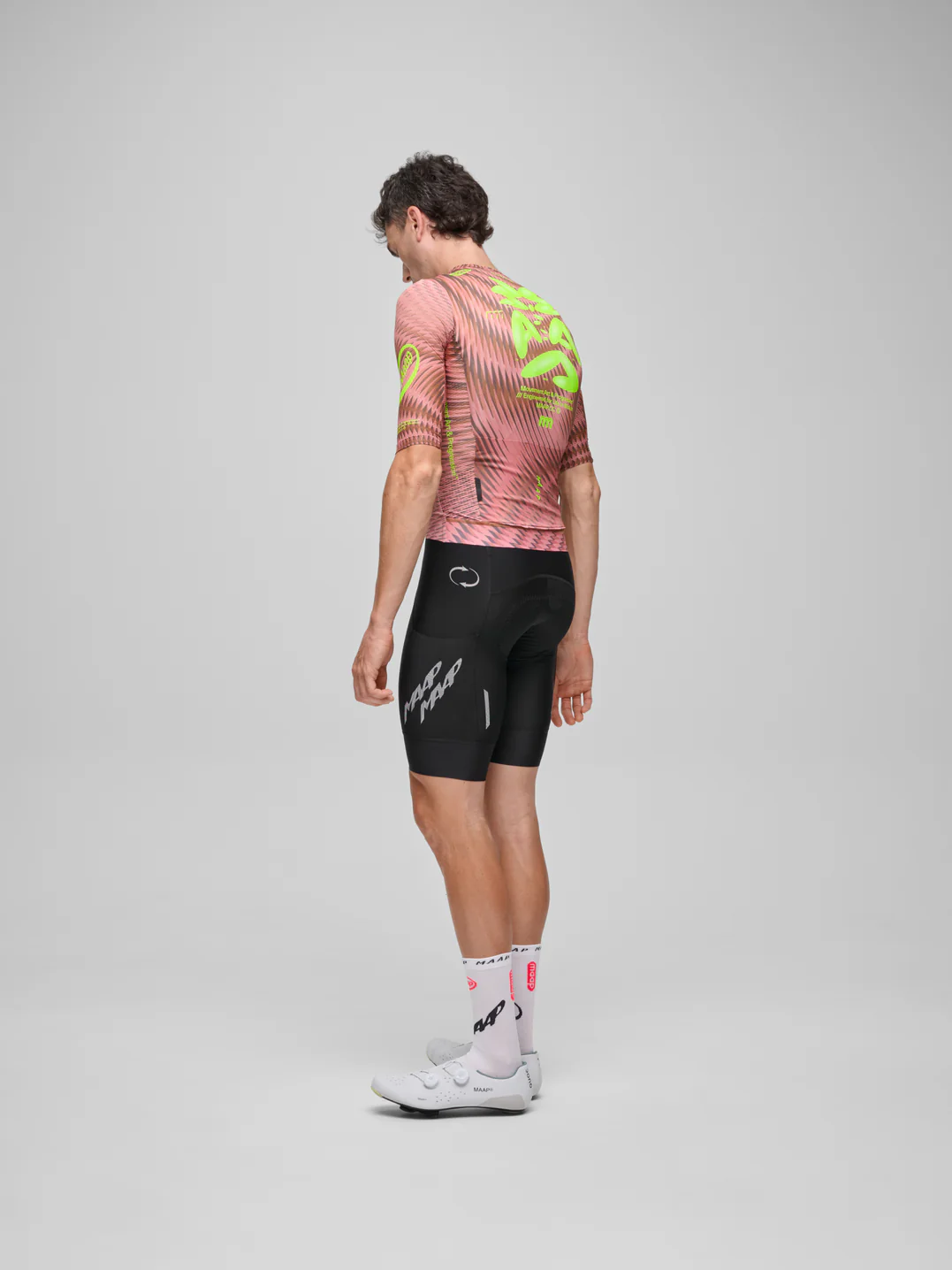 MPMJE260726_MIRA.SpectrumProAirJersey3-0_PDP_02.webp