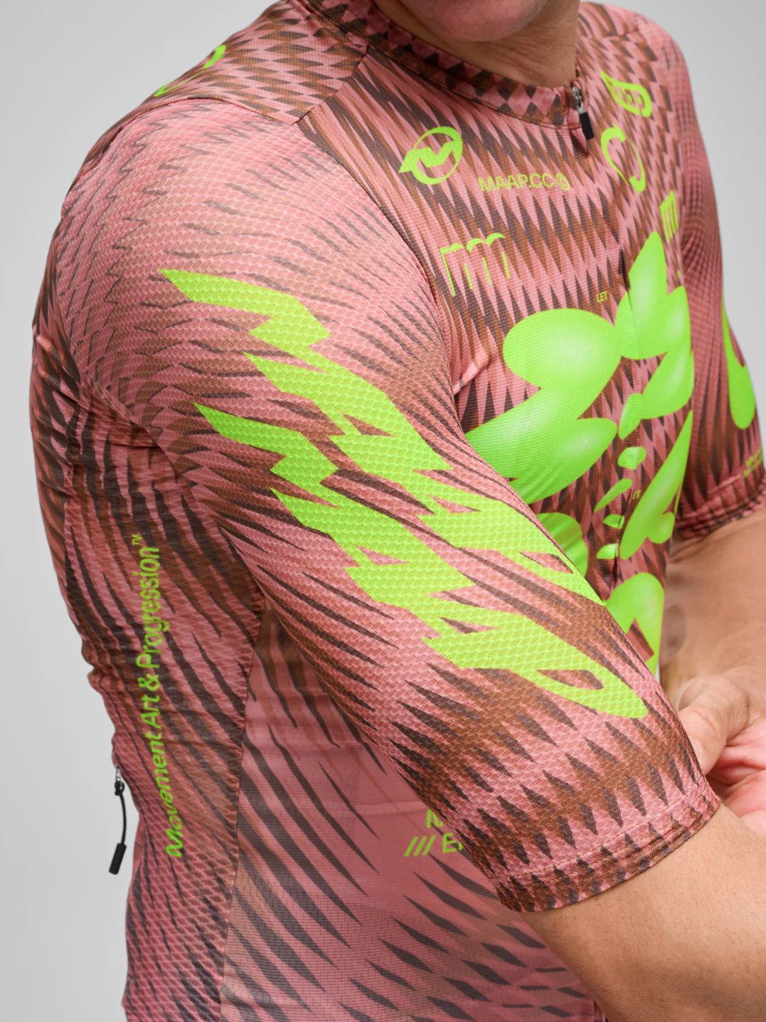 MPMJE260726_MIRA.SpectrumProAirJersey3-0_PDP_06.webp