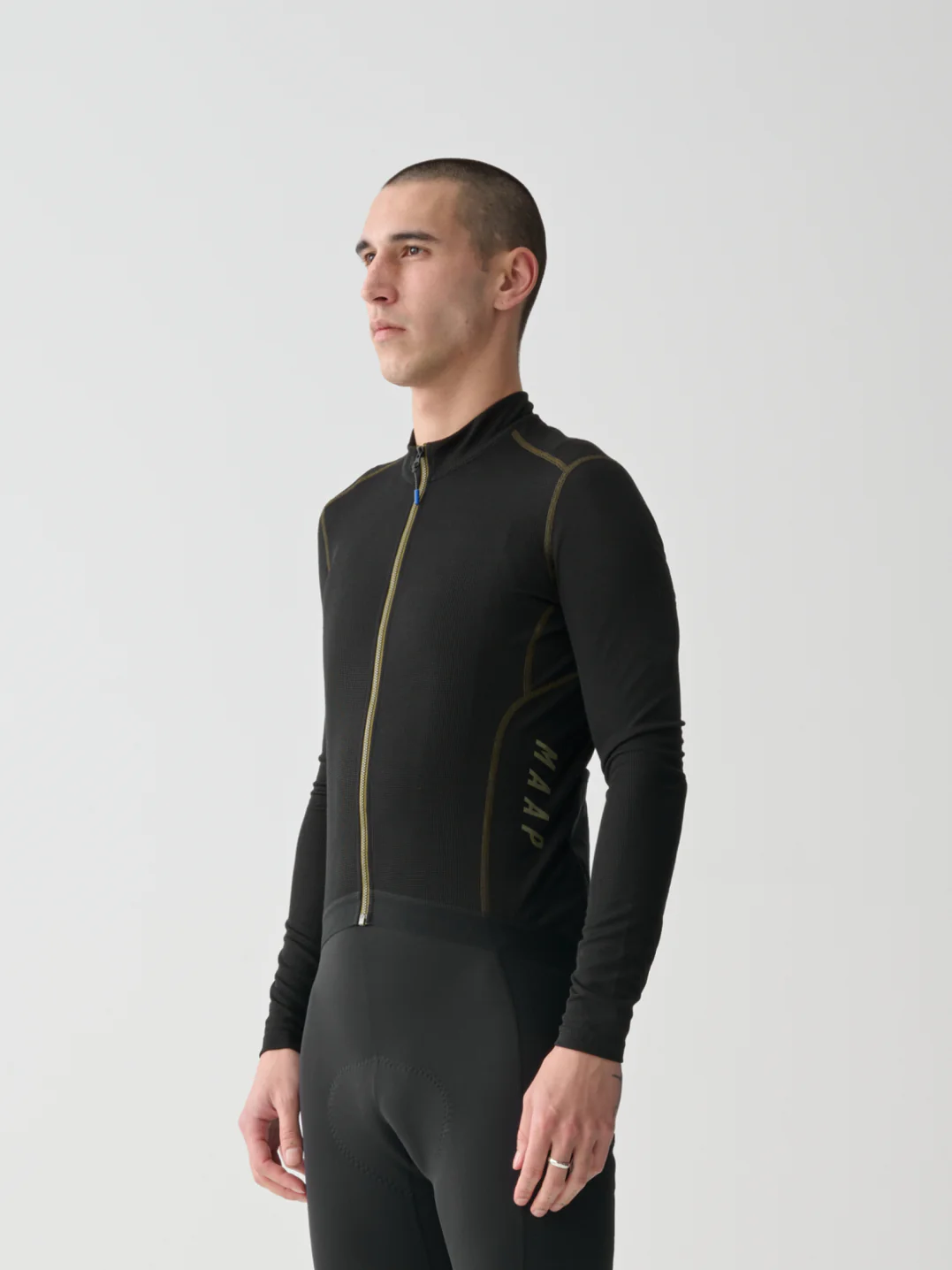 MPMJE241424_BLAK.Alt_20Road_20LS_20Jersey_Black_PDP_01.webp