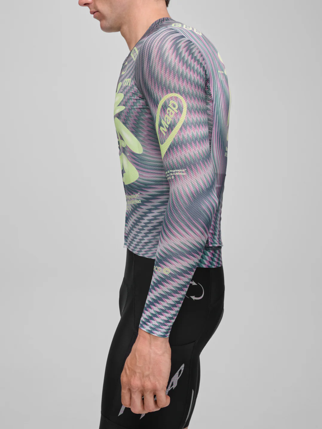 MPMLS260526_HOLO.SpectrumProAirLSJersey3-0_PDP_03.webp