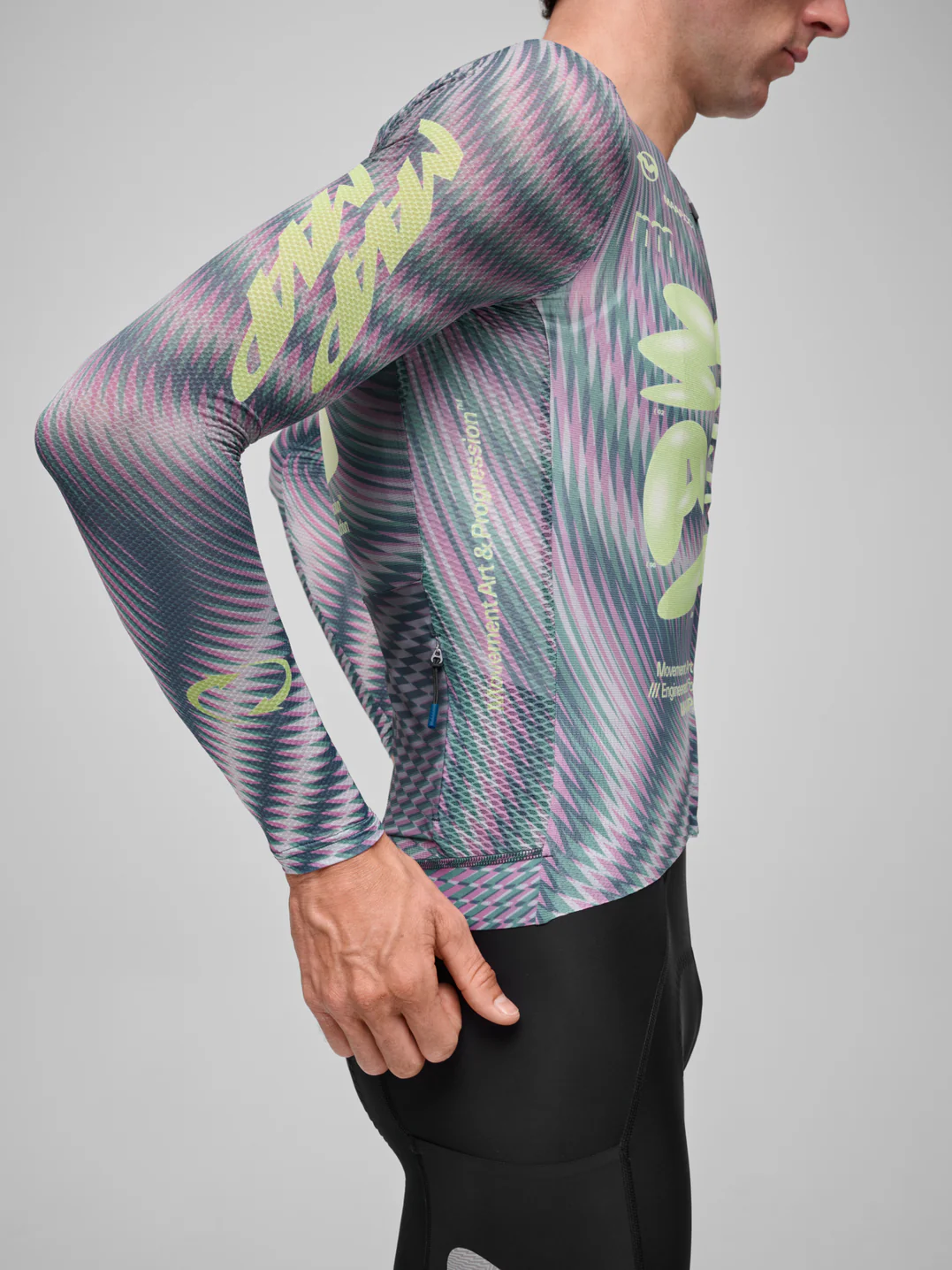 MPMLS260526_HOLO.SpectrumProAirLSJersey3-0_PDP_05.webp