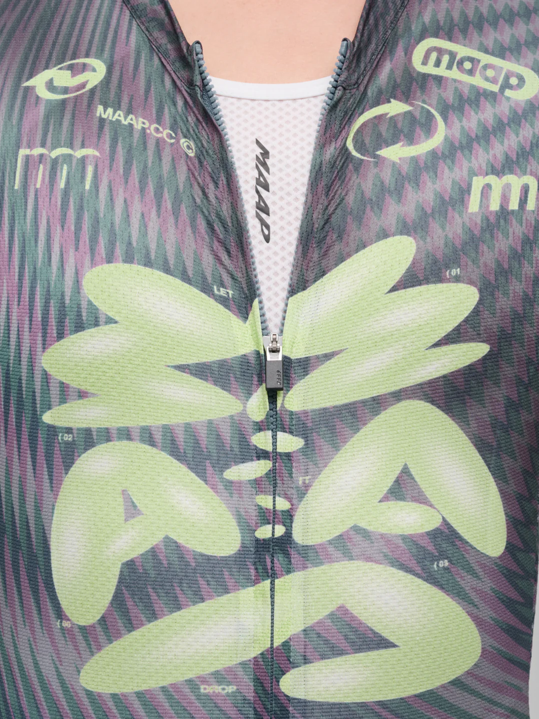 MPWLS260526_HOLO.Women_27sSpectrumProAirLSJersey3-0_PDP_06.webp