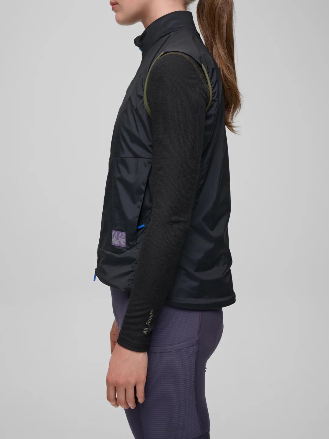 MPWVE240226_BKBK.Women_27s_20Alt_Road_20Insulated_20Vest_PDP_03.webp