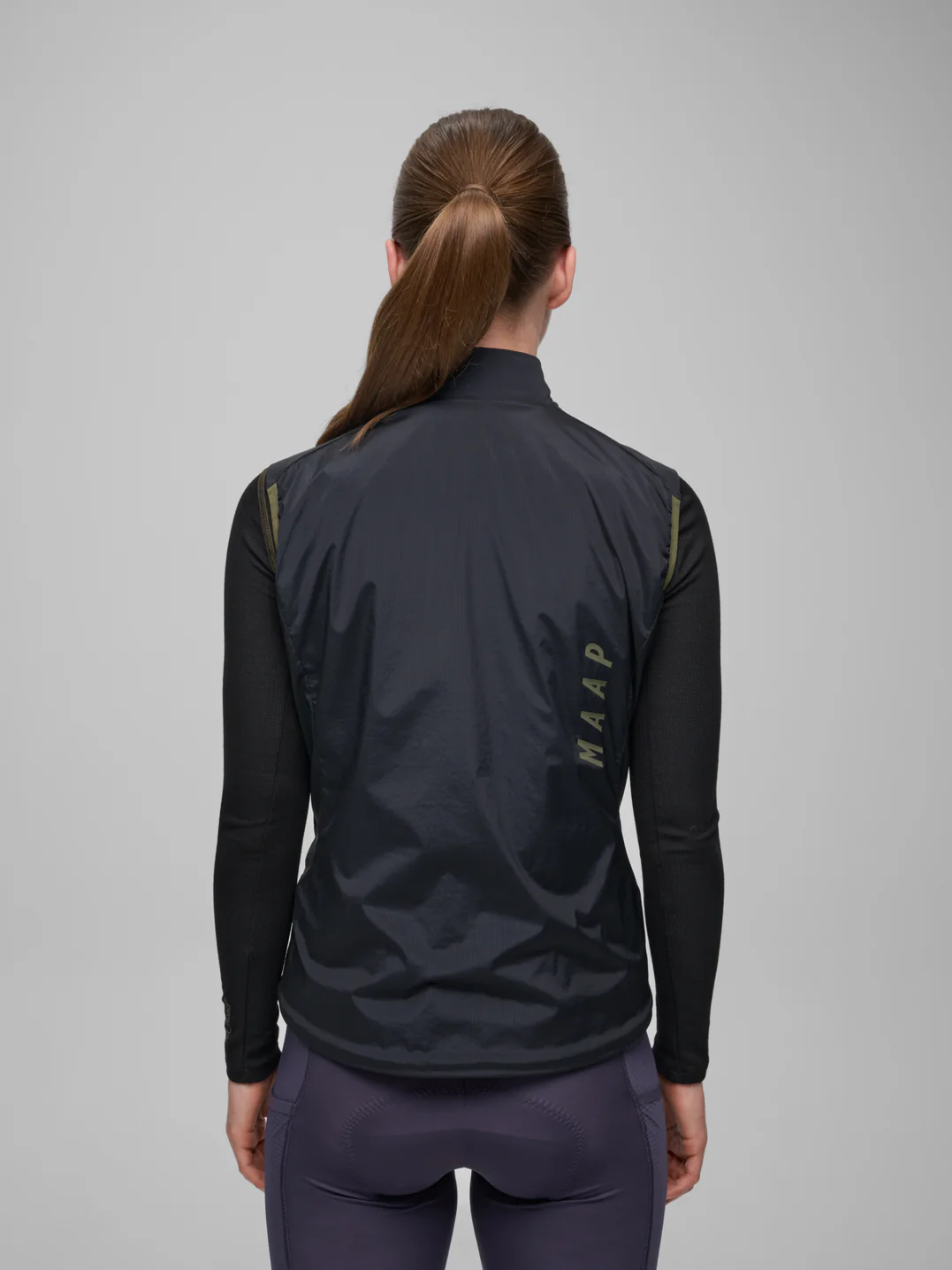 MPWVE240226_BKBK.Women_27s_20Alt_Road_20Insulated_20Vest_PDP_04.webp