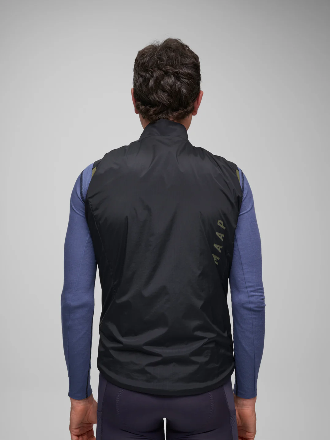 MPMVE240226_BKBK.Alt_Road_20Insulated_20Vest_PDP_04.webp