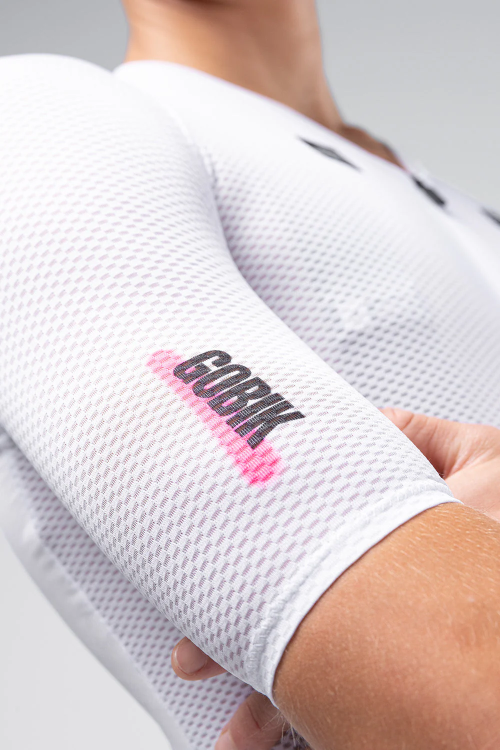 10-01-056-034-short-sleeve-jersey-carrera-3-0-unisex-tag-06.webp