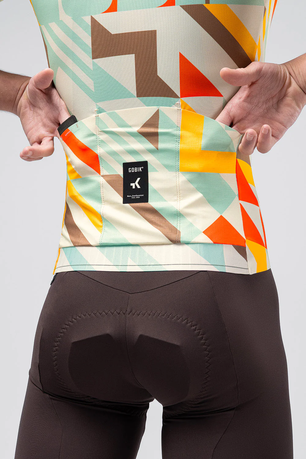 10-01-058-045-short-sleeve-jersey-attitude-2-0-men-exa-11_715e5142-5530-4c1b-86a2-a5bac3bc4f97.webp