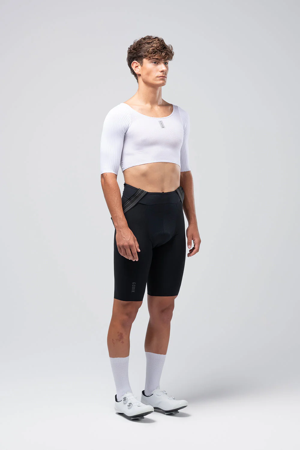 10-07-028-002-base-layer-boundary-unisex-white-01.webp