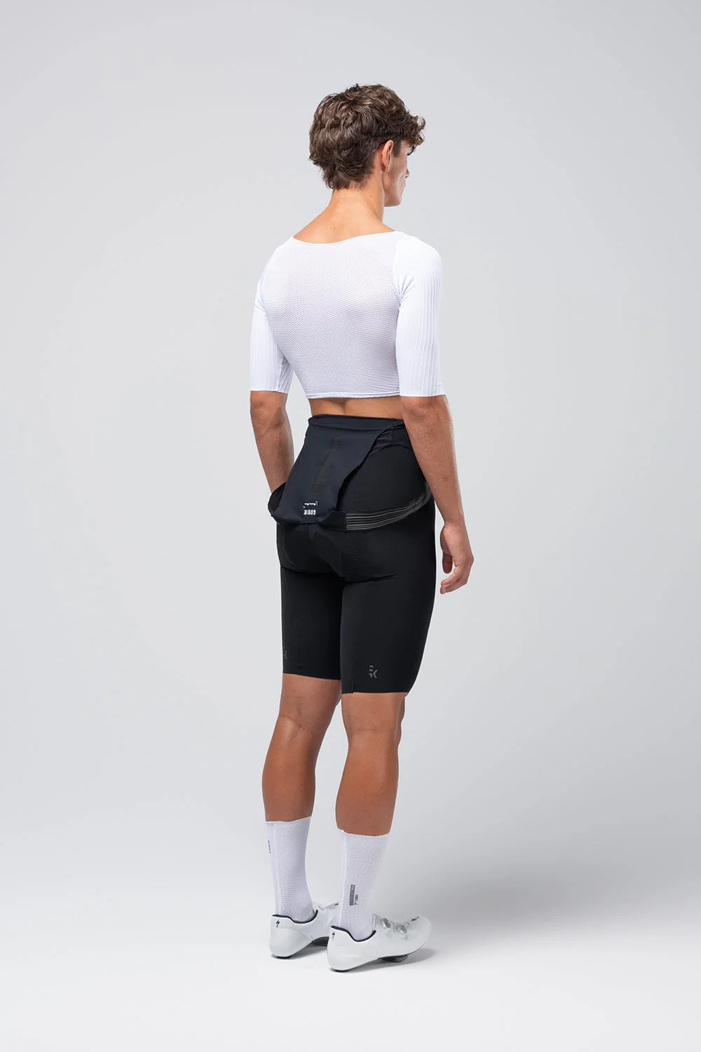 10-07-028-002-base-layer-boundary-unisex-white-09.webp