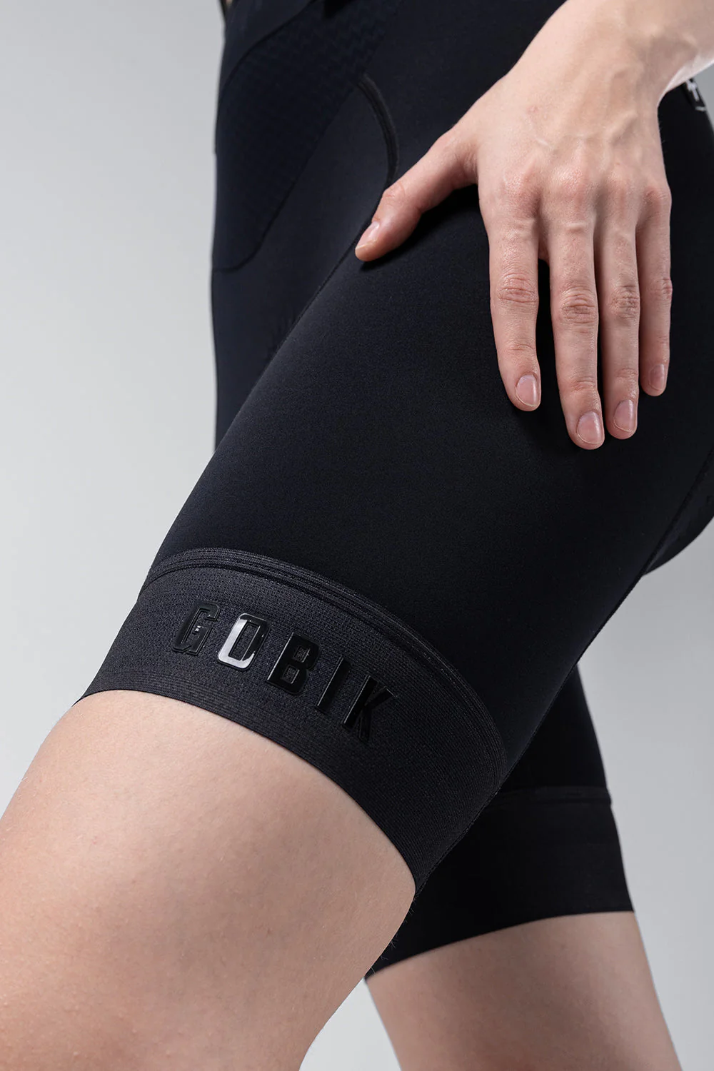 bib-short-absolute-7-0-women-black-k9-03.webp