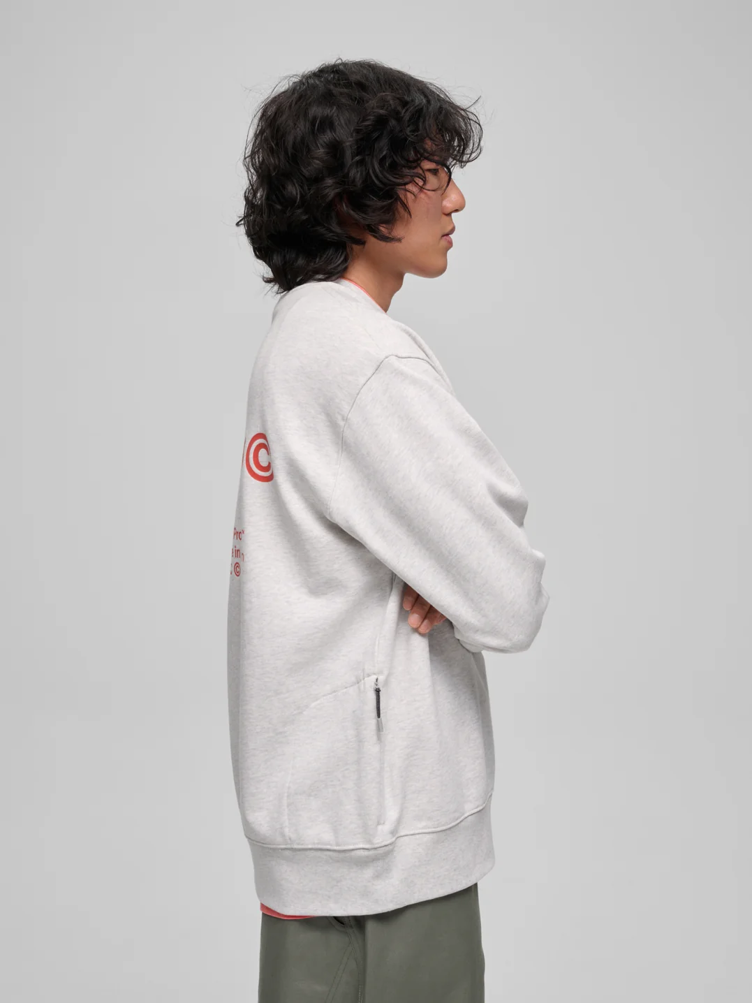 MPMTO252226_LGYM.EssentialsCCCrew_PDP_05.webp