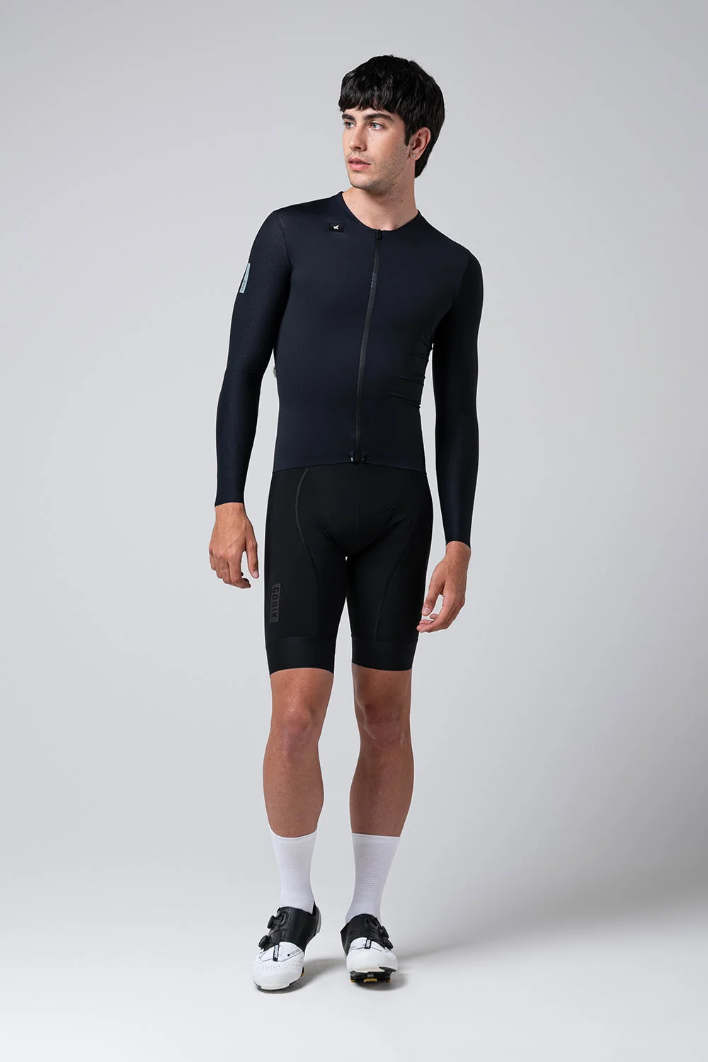 10-01-099-002-long-sleeve-jersey-avalon-man-ink-black-01.webp