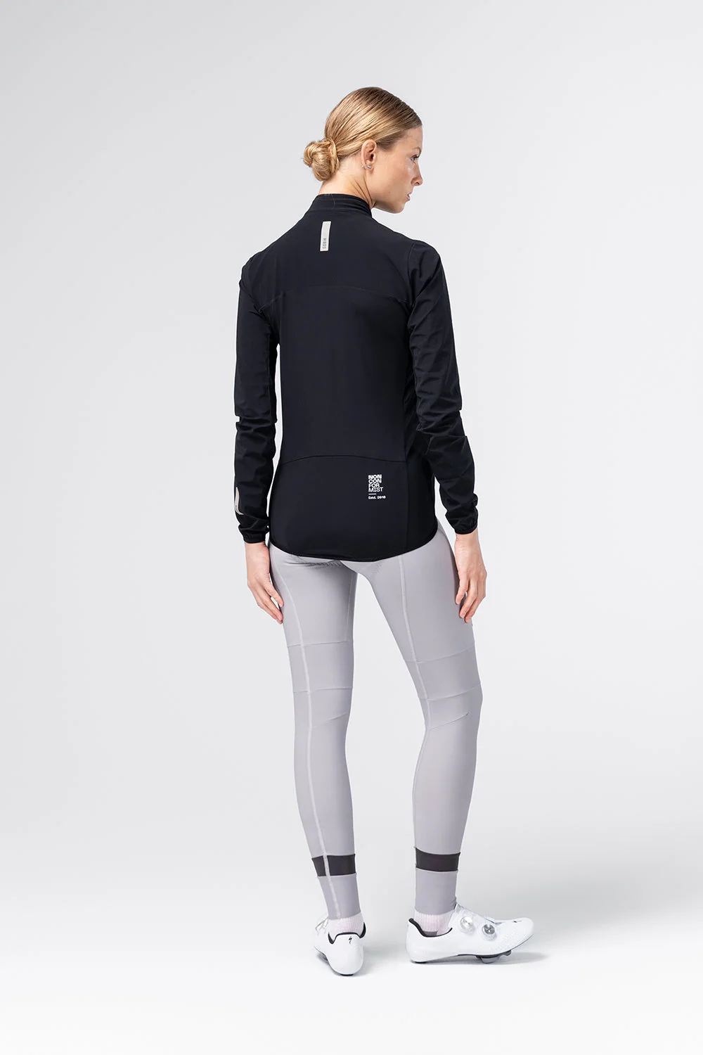 10-05-011-001-rain-jacket-long-sleeve-selkie-2-0-women-black-4.webp