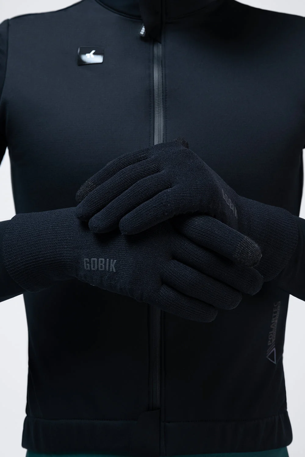 light-thermal-glove-hyperguard-unisex-true-black-2.webp